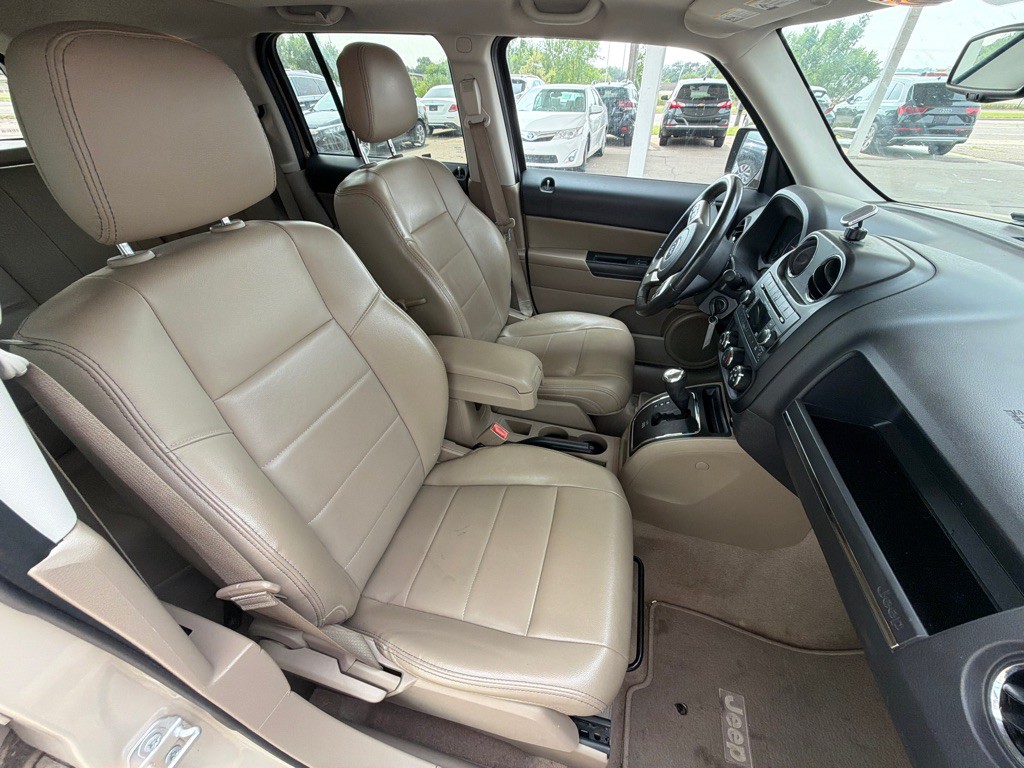 2017 Jeep Patriot Image 9
