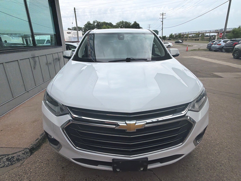 2018 Chevrolet Traverse Image 2