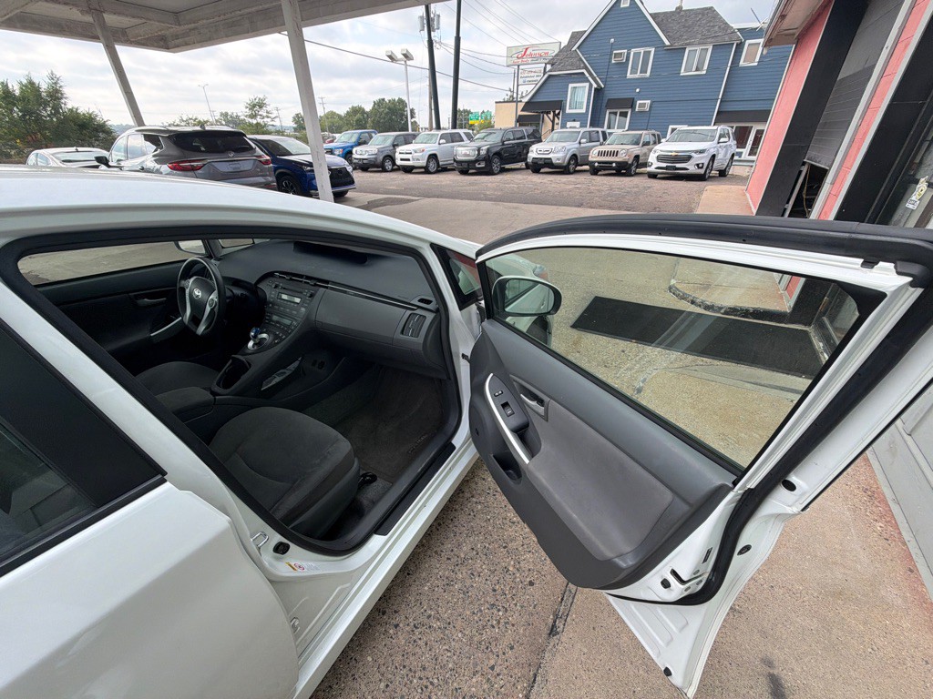 2010 Toyota Prius Image 8