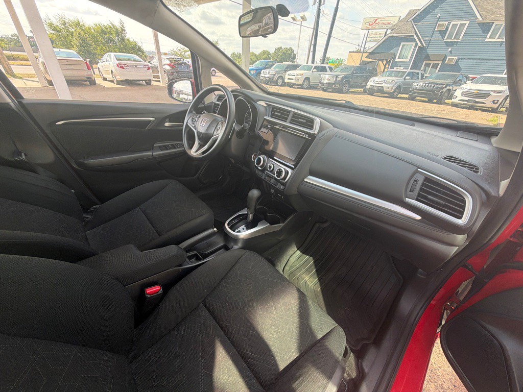 2016 Honda Fit Image 6