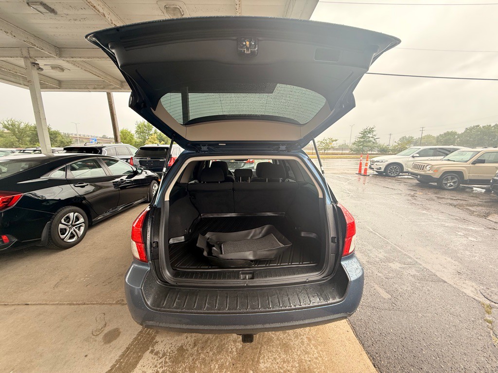 2008 Subaru Outback Image 7