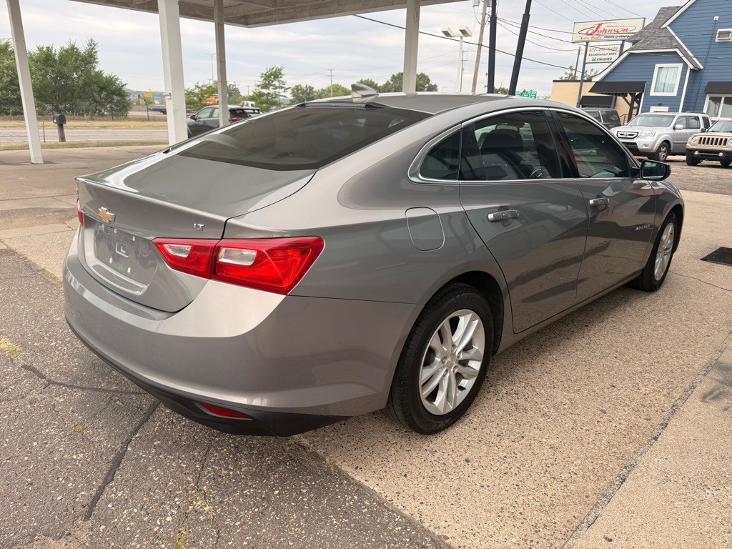 2018 Chevrolet Malibu Image 5