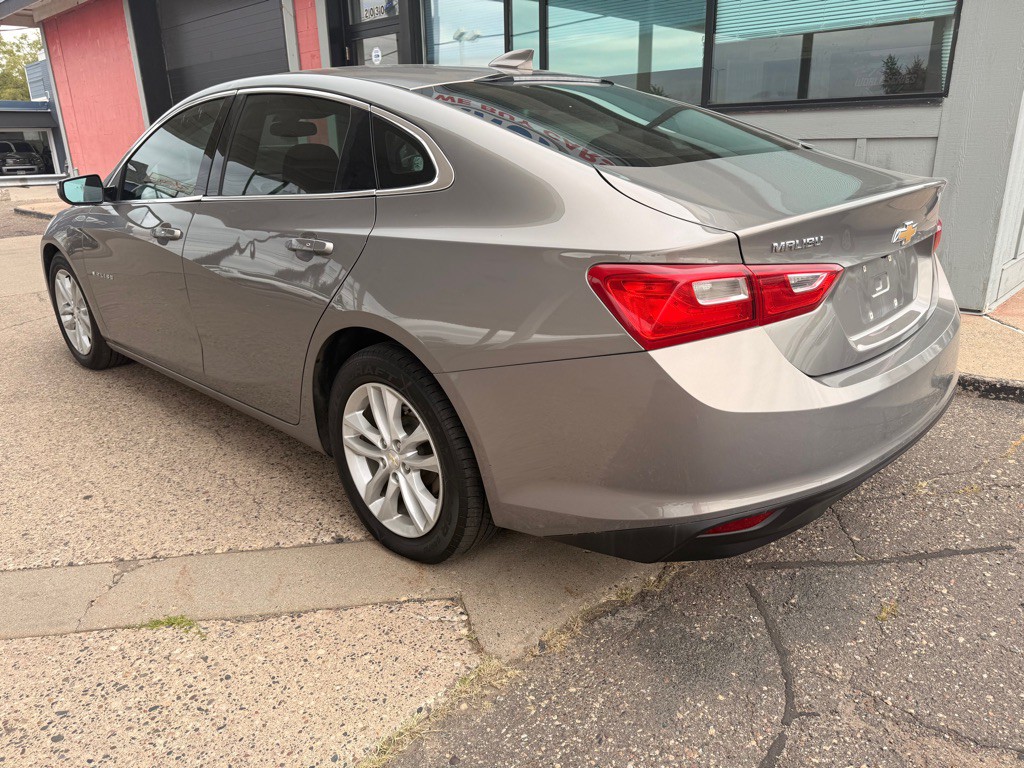 2018 Chevrolet Malibu Image 7