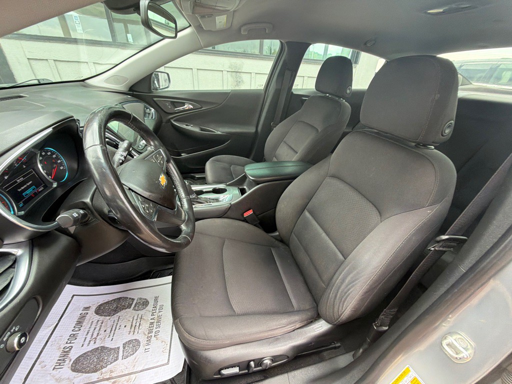 2018 Chevrolet Malibu Image 9
