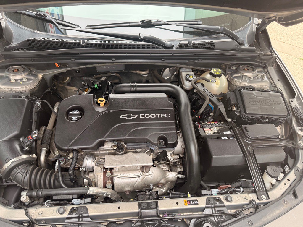 2018 Chevrolet Malibu Image 16