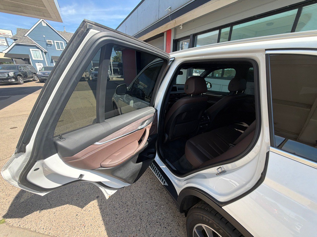 2017 BMW X5 Image 8