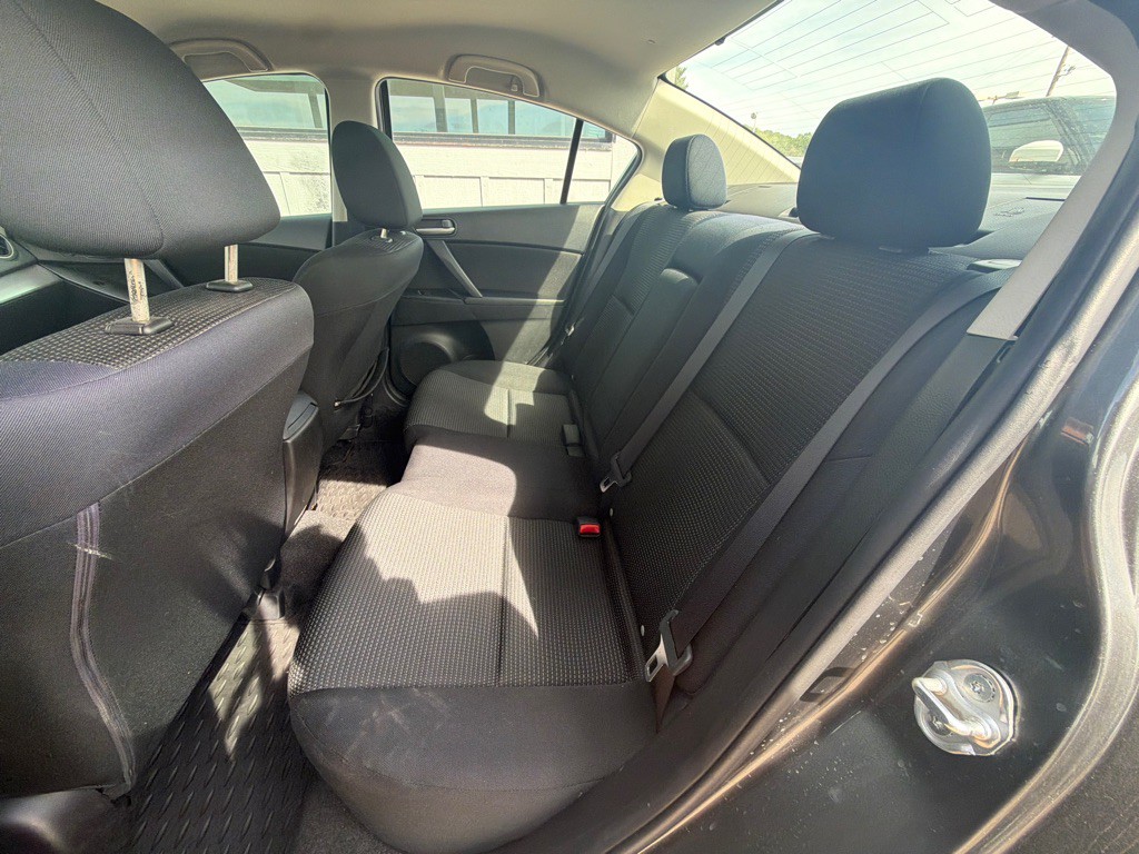 2012 Mazda Mazda3 Image 8