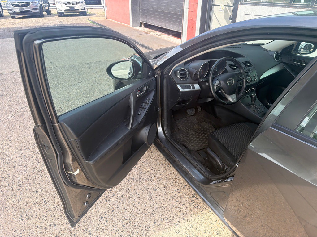 2012 Mazda Mazda3 Image 9
