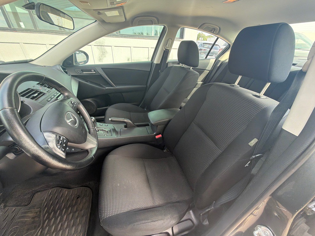 2012 Mazda Mazda3 Image 10