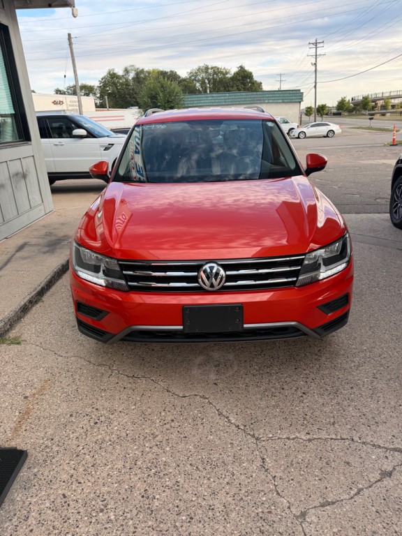 2019 Volkswagen Tiguan Image 2