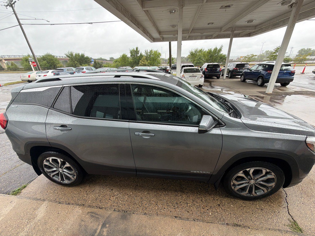 2018 GMC Terrain Image 3