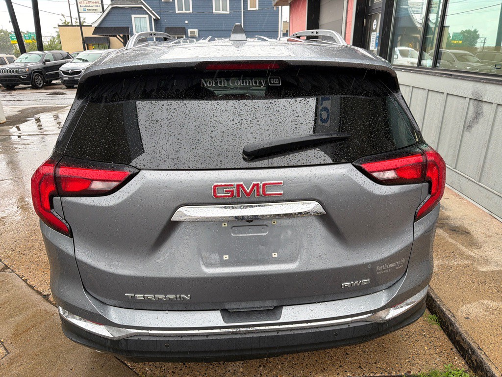 2018 GMC Terrain Image 4