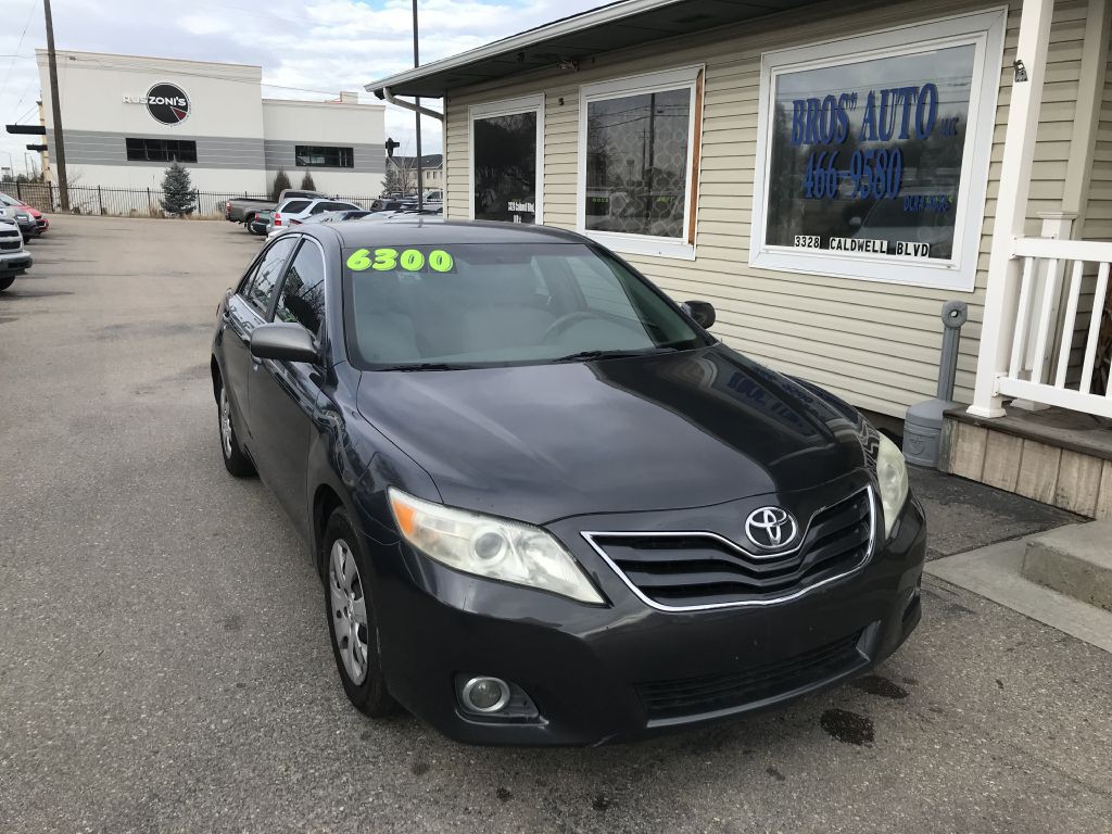 2010 Toyota Camry Image 1