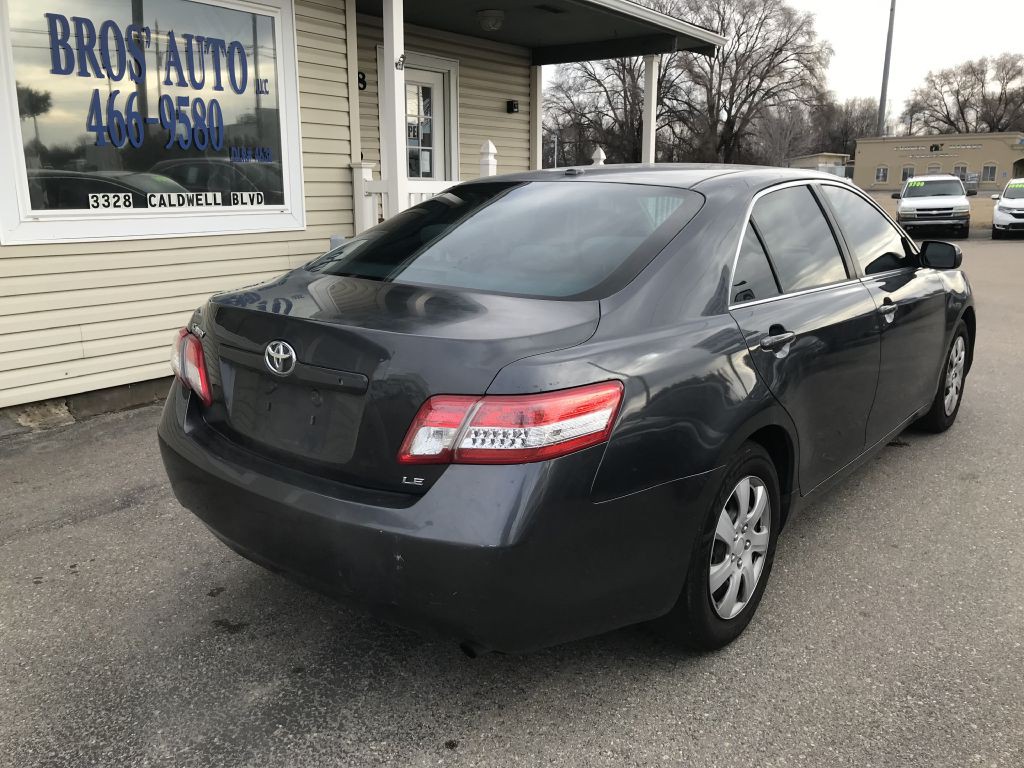 2010 Toyota Camry Image 4