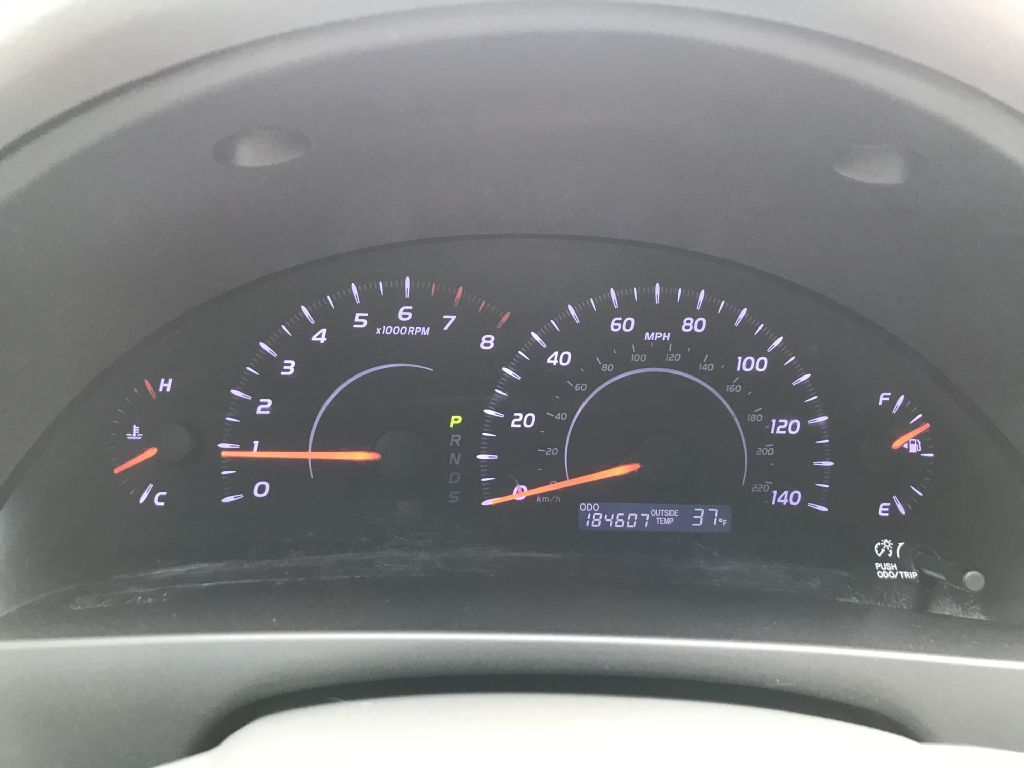 2010 Toyota Camry Image 6