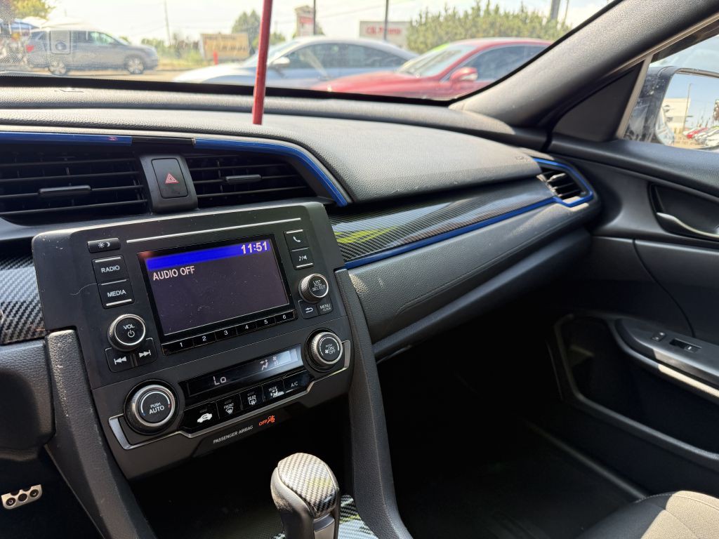 2017 Honda Civic Image 8
