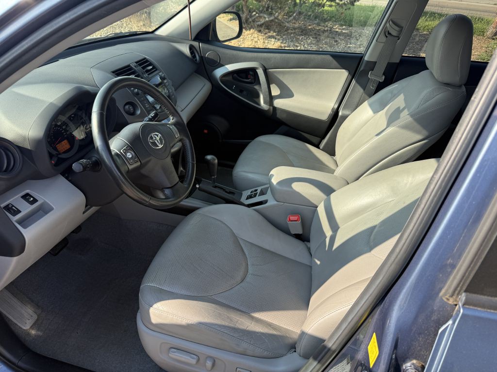 2011 Toyota Rav4 Image 5