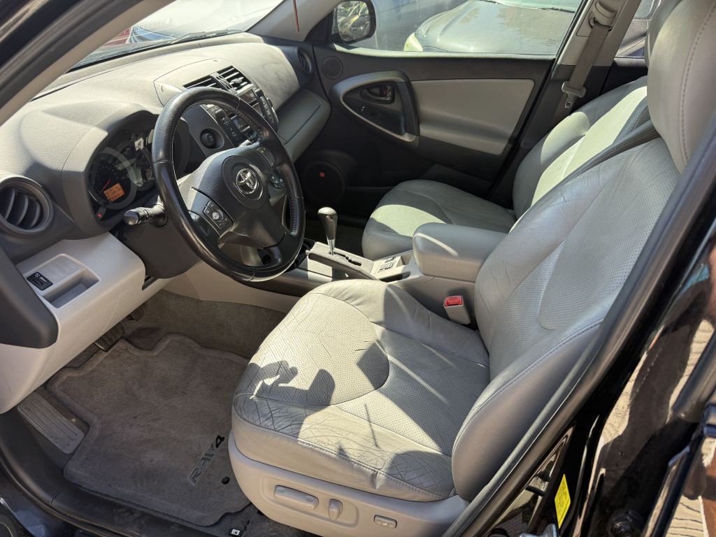 2011 Toyota Rav4 Image 5