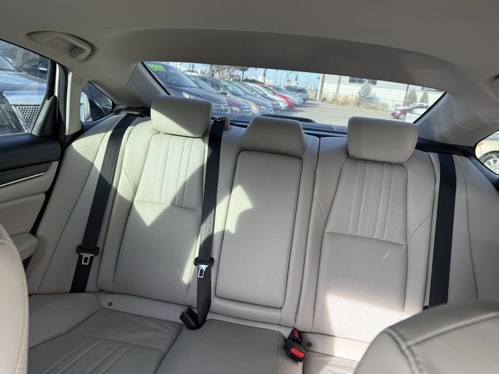 2020 Honda Accord Image 8