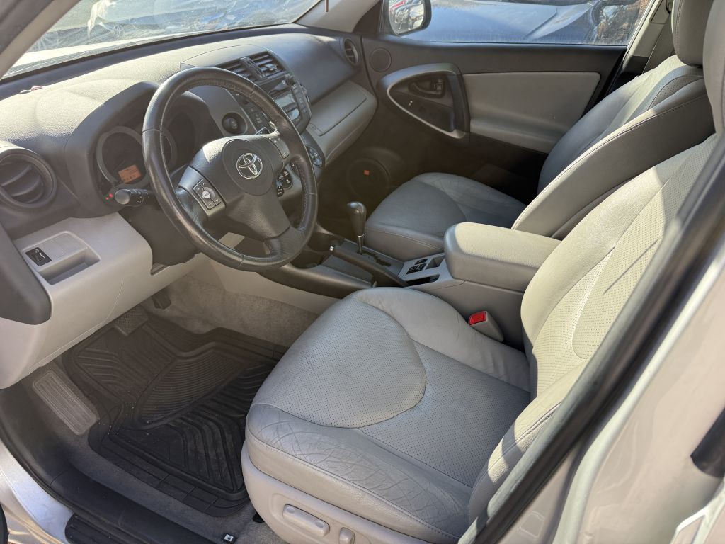 2011 Toyota Rav4 Image 5