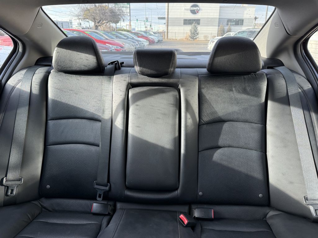 2013 Honda Accord Image 8