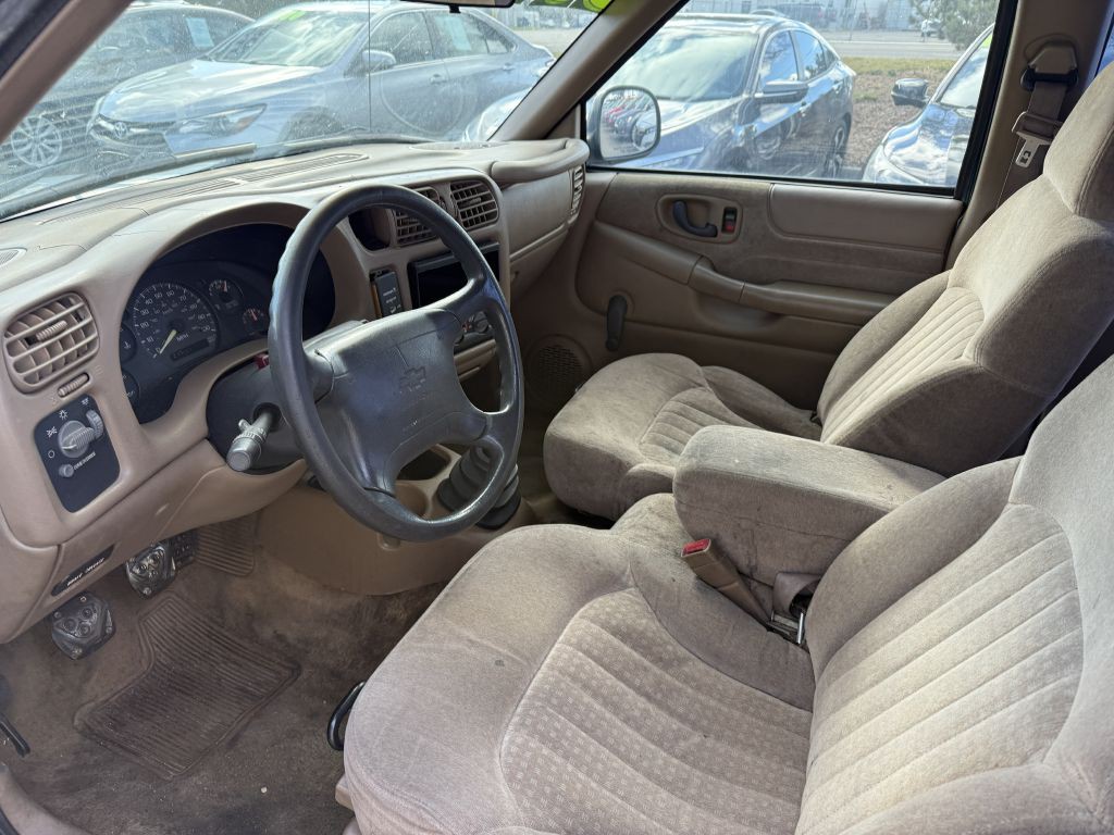 1998 Chevrolet S10 Image 5