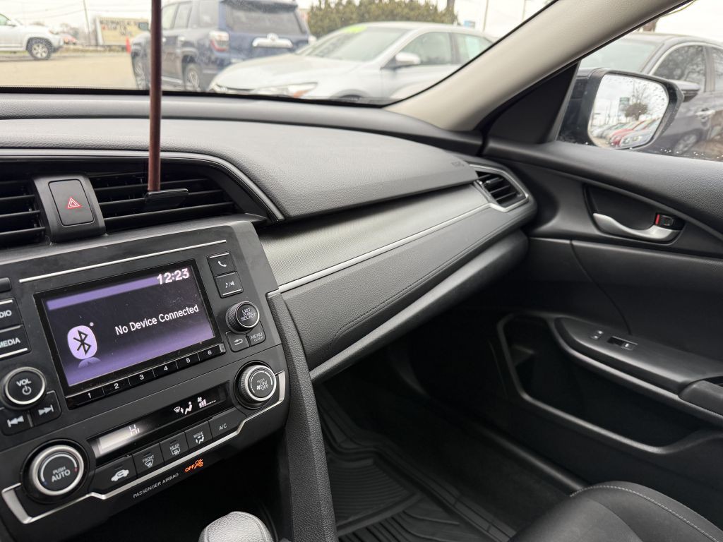 2018 Honda Civic Image 6