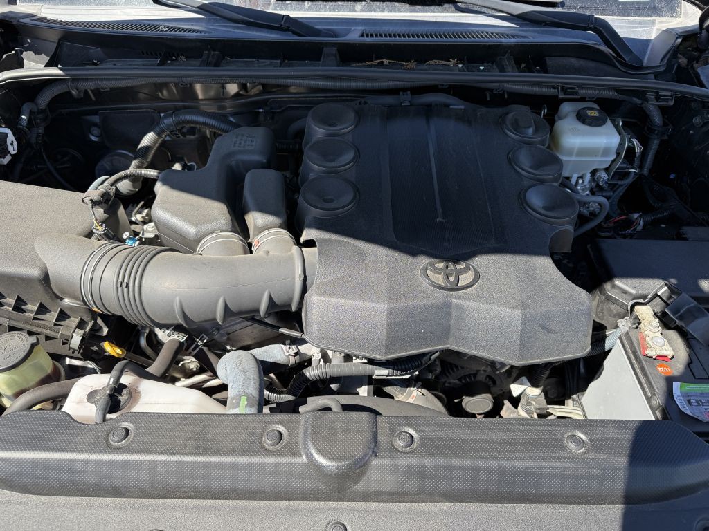 2017 Toyota 4Runner Image 8