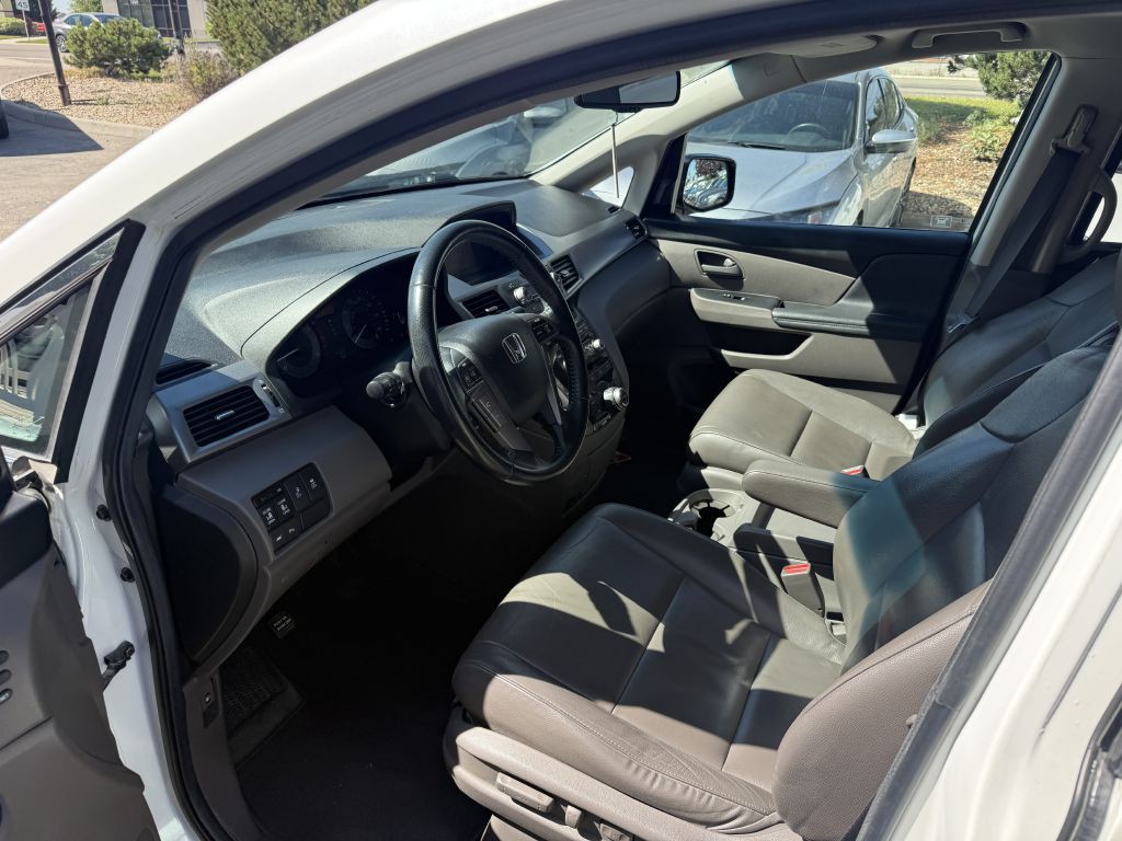 2012 Honda Odyssey Image 5