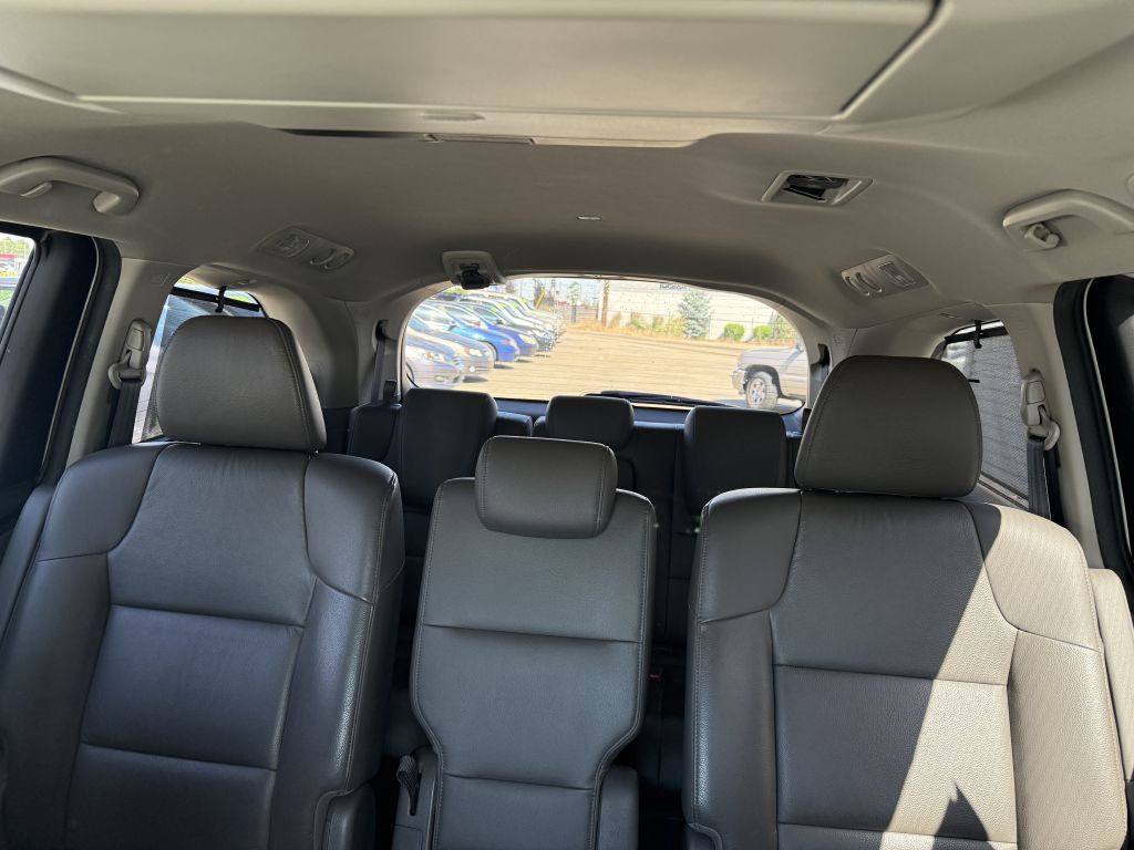 2012 Honda Odyssey Image 8