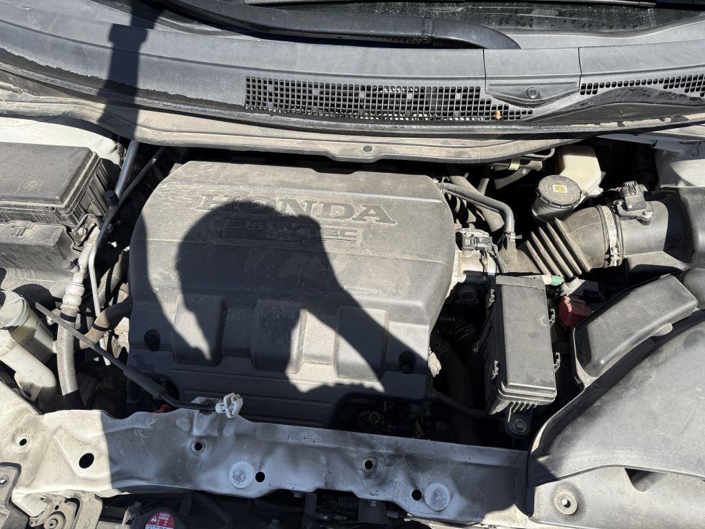 2012 Honda Odyssey Image 9