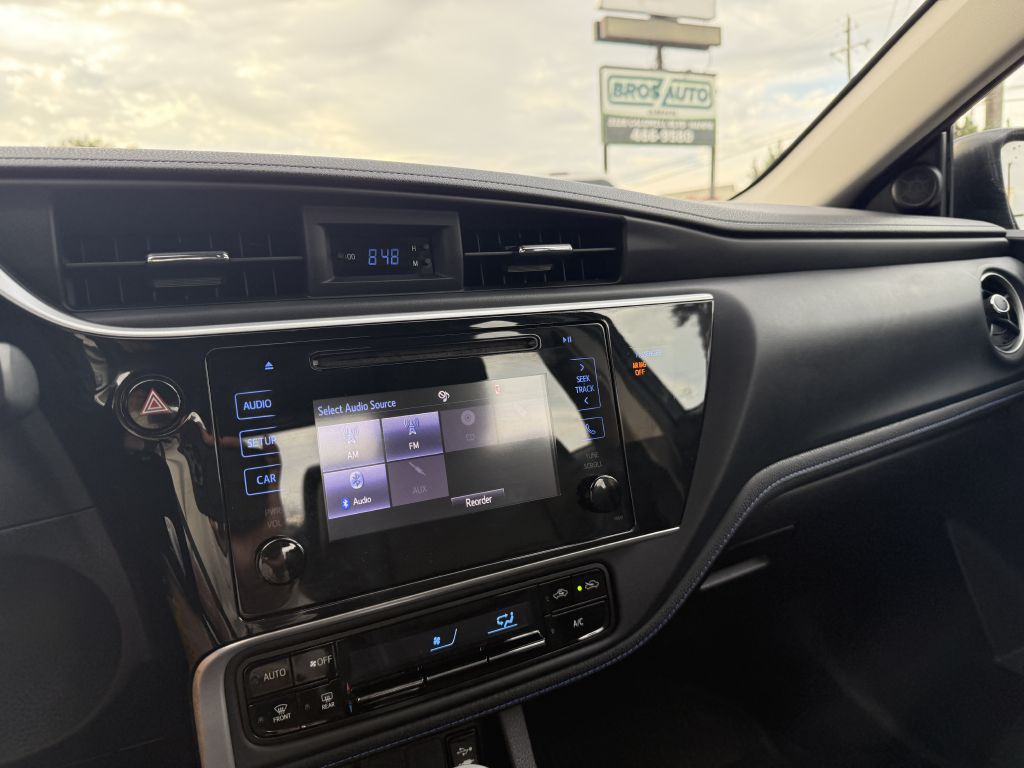 2018 Toyota Corolla Image 7