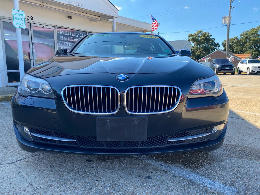 2013 BMW 5 Series Image 2