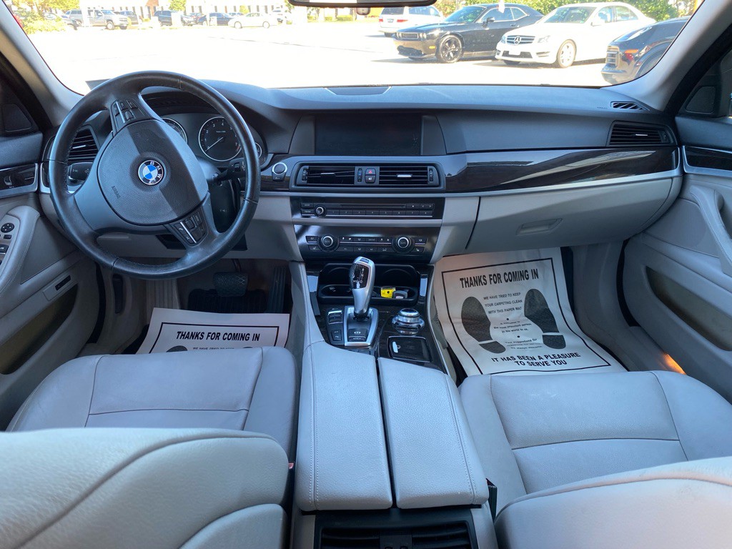 2013 BMW 5 Series Image 12