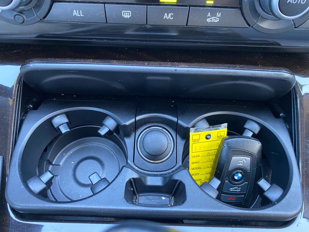 2013 BMW 5 Series Image 24