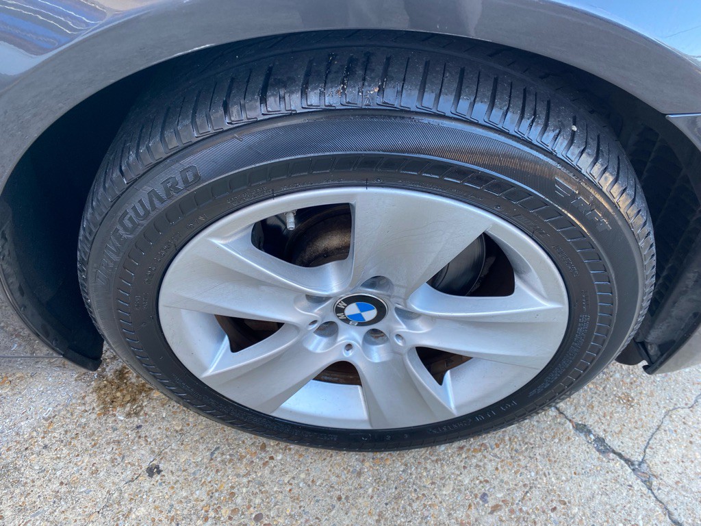 2013 BMW 5 Series Image 32