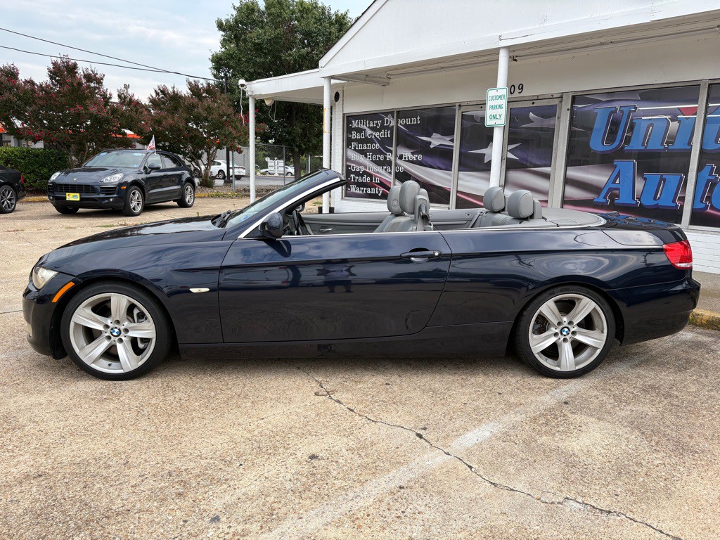 2010 BMW 3 Series Image 4