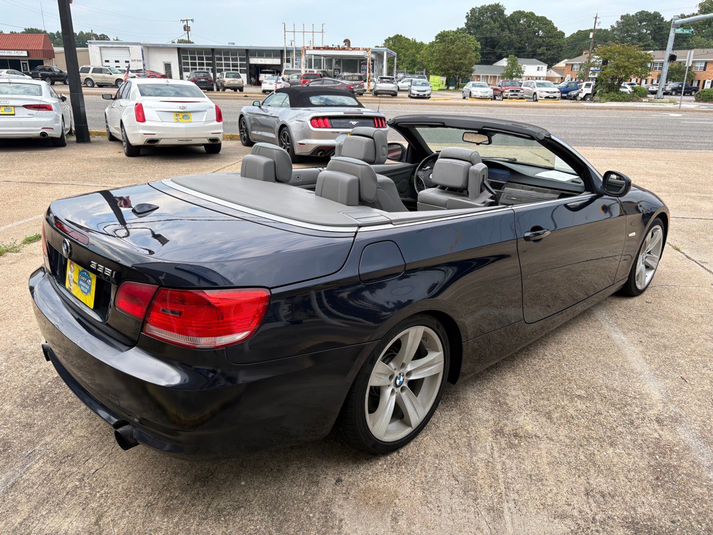 2010 BMW 3 Series Image 10