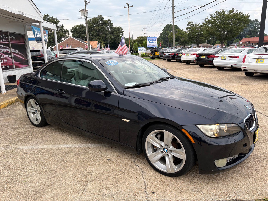 2010 BMW 3 Series Image 15