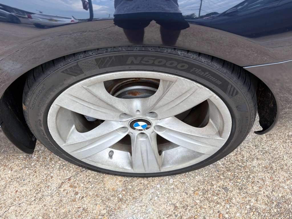 2010 BMW 3 Series Image 32