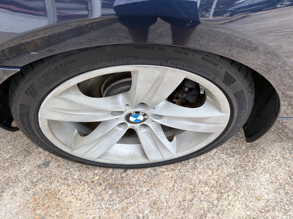 2010 BMW 3 Series Image 33
