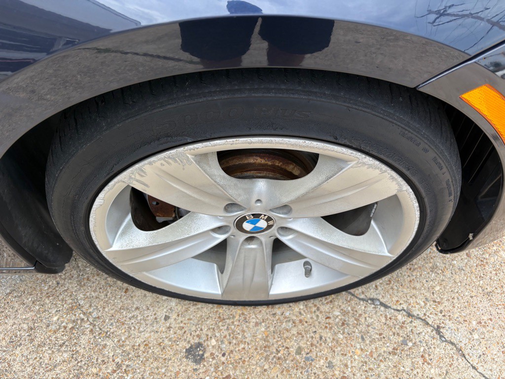 2010 BMW 3 Series Image 34
