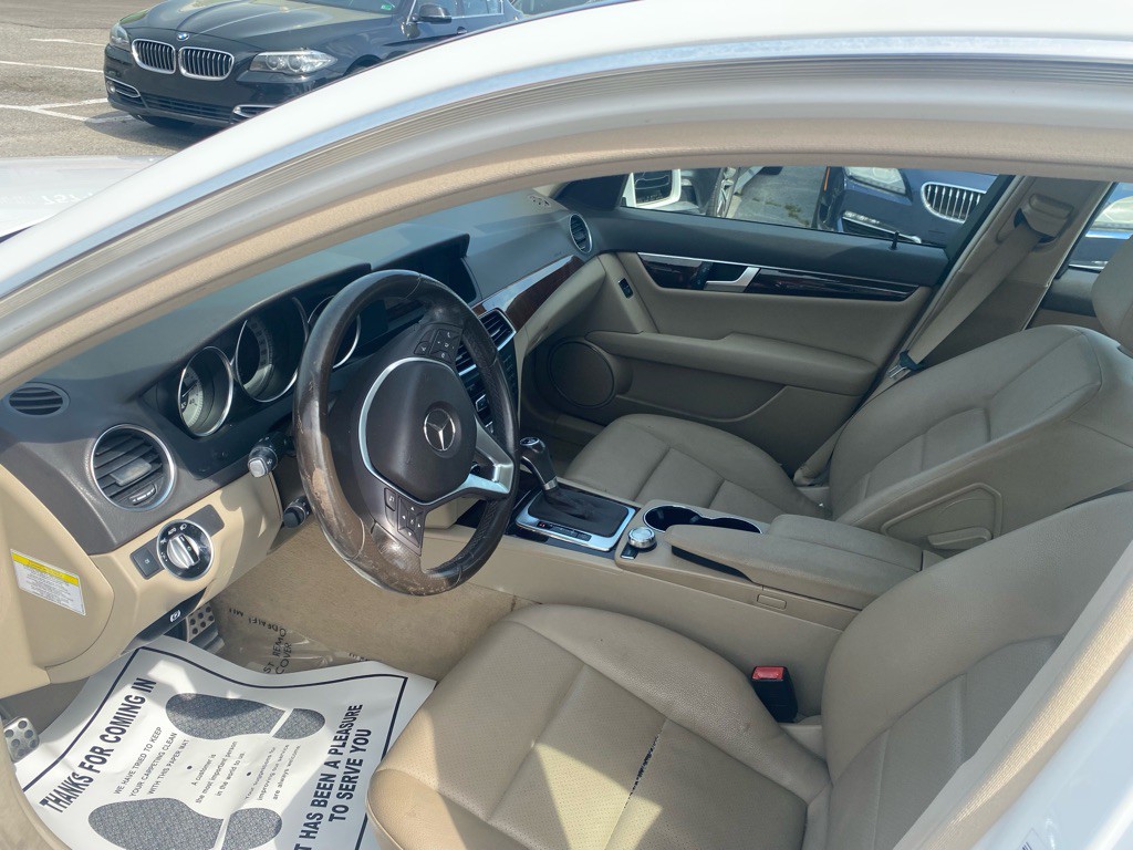 2014 Mercedes-Benz C-Class Image 10
