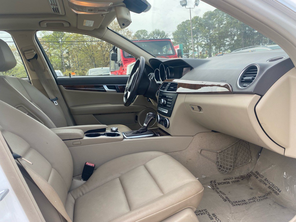 2014 Mercedes-Benz C-Class Image 13