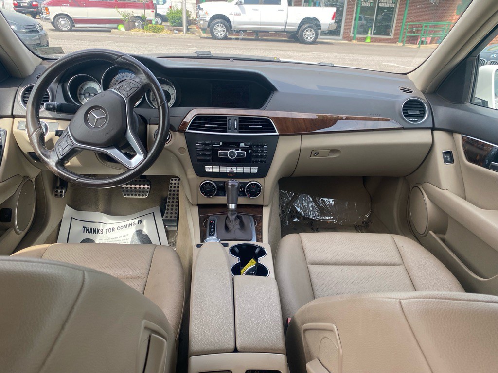 2014 Mercedes-Benz C-Class Image 14