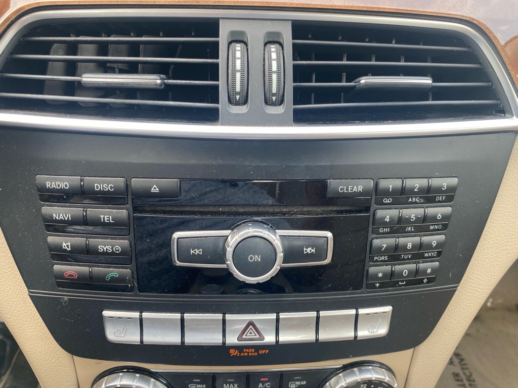 2014 Mercedes-Benz C-Class Image 22