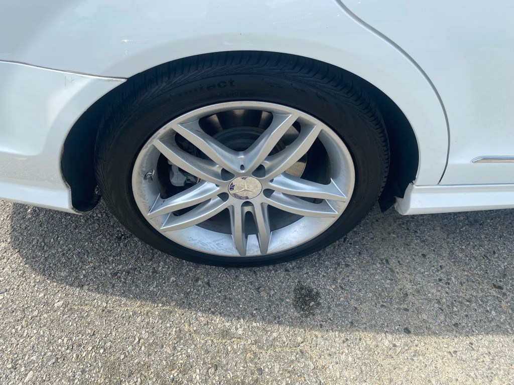 2014 Mercedes-Benz C-Class Image 30