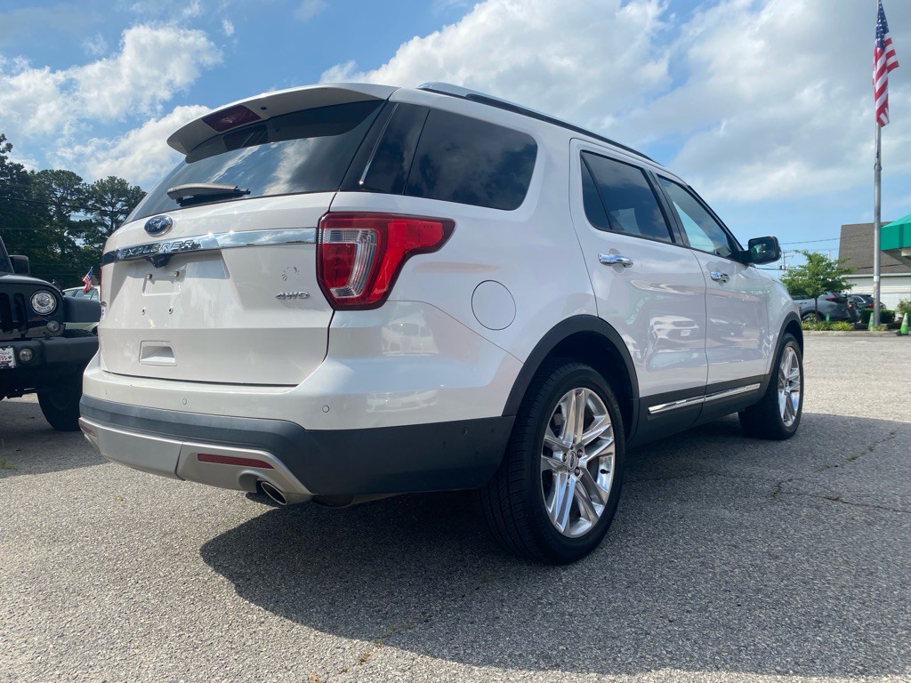 2017 Ford Explorer Image 7