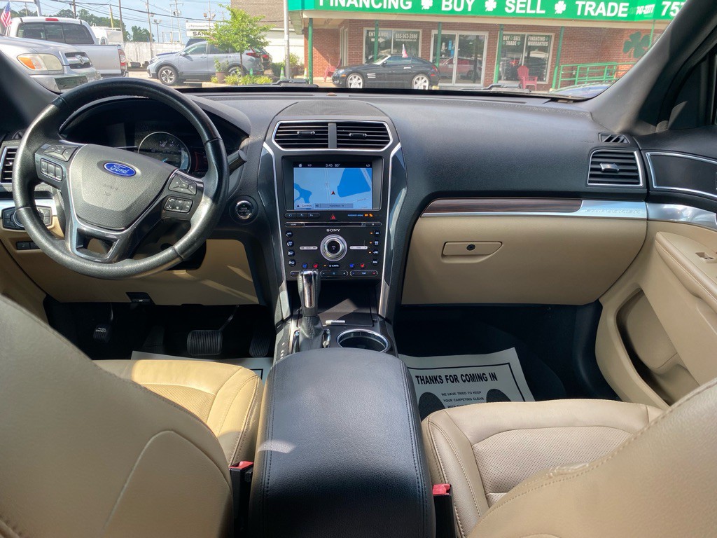 2017 Ford Explorer Image 16