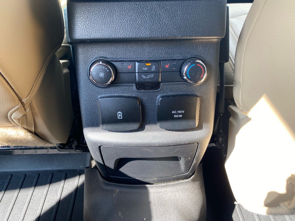 2017 Ford Explorer Image 17